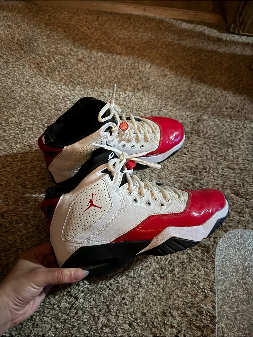 Nike Jordan B'Loyal sneakers red and white